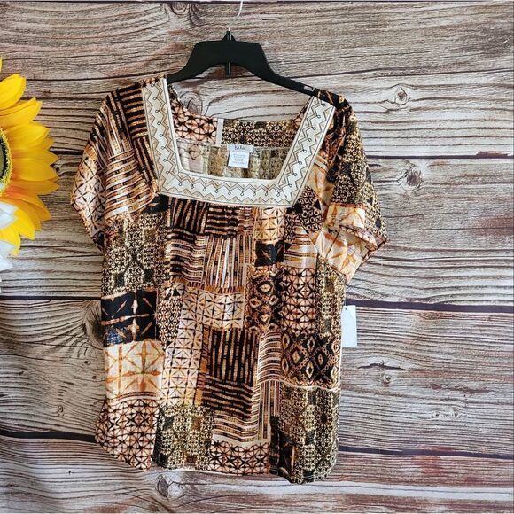 Isela Women's Short Sleeve Blouse NWT - Picture 1 of 6